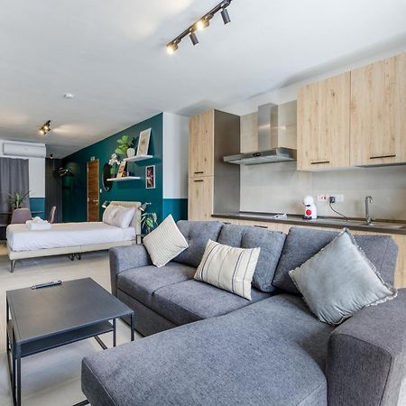 Urban Square Elite Suites By 360 Estates Pieta Exterior photo