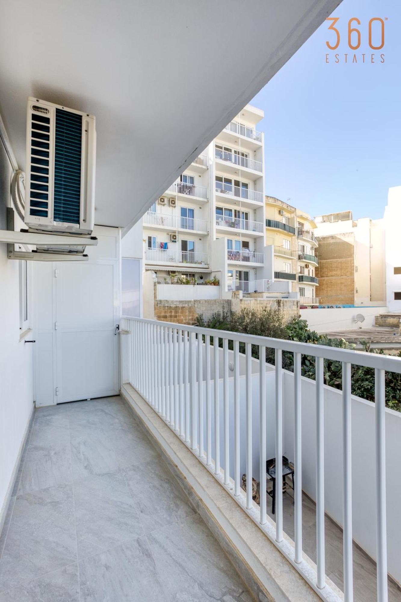 Urban Square Elite Suites By 360 Estates Pieta Exterior photo